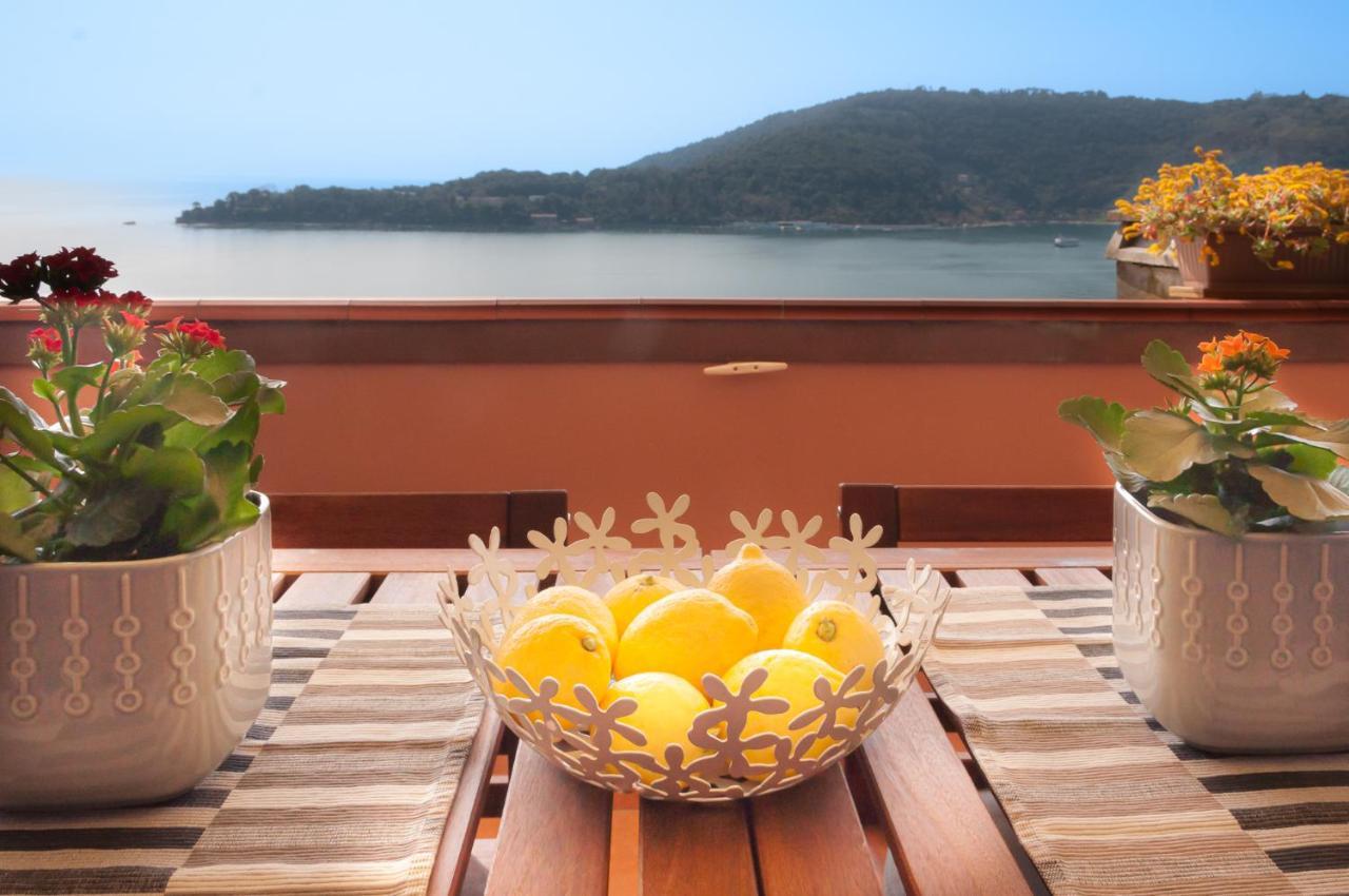 The Boat House Portovenere Apartment Porto Venere Exterior photo