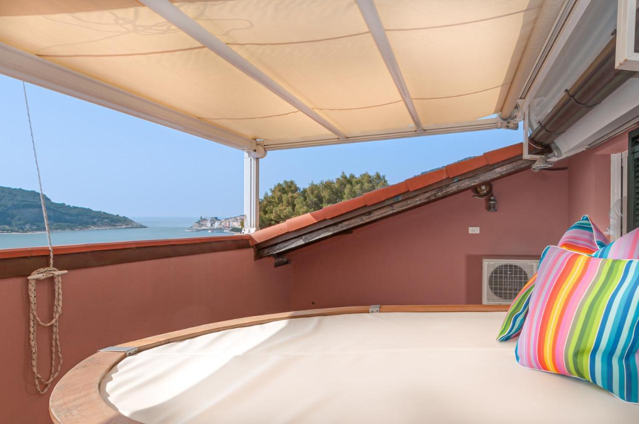 The Boat House Portovenere Apartment Porto Venere Exterior photo